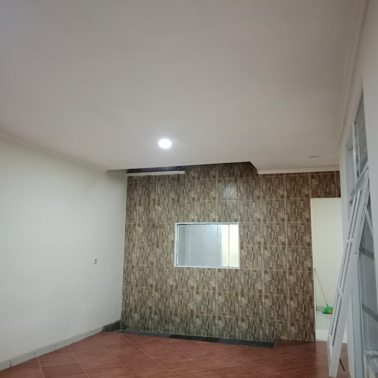 Rumah Dijual Siap Huni Baru Renov di Meadow Green Lippo Cikarang